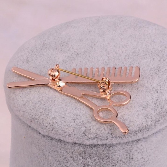**TYCHE* Gold Comb x Scissor Rhinestone Design Fashion Brooch - Picture 2 of 2